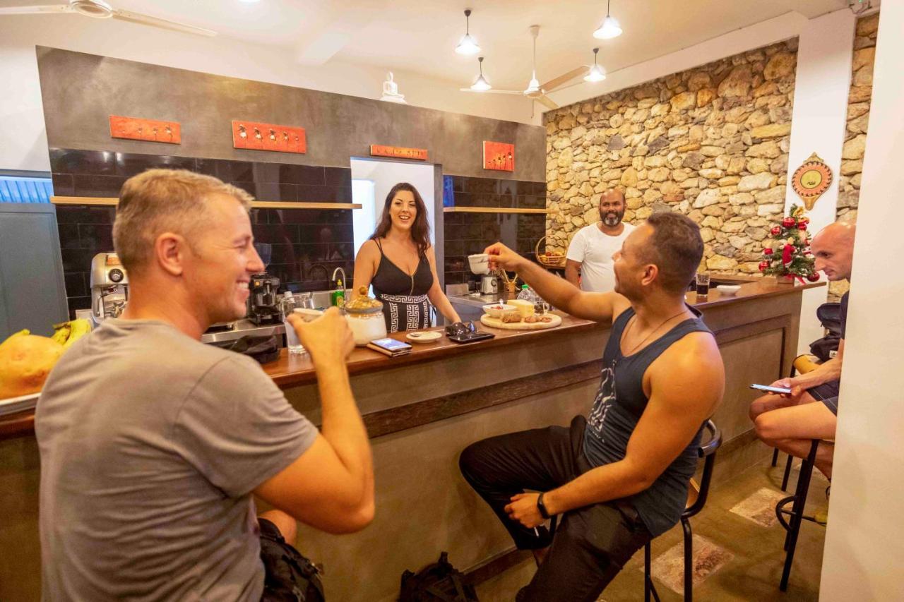 Brixia Cafe & Guest Bed & Breakfast Galle Dış mekan fotoğraf